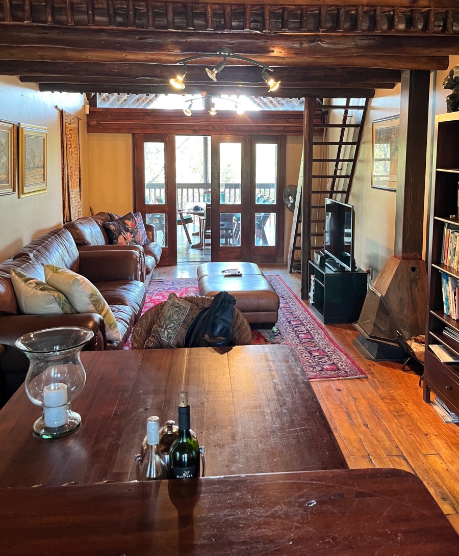 5 Bedroom Property for Sale in Vaalkop AH North West
